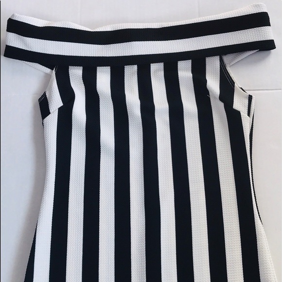 STRIPES OFF THE SHOULDERS DRESS - Picture 3 of 4
